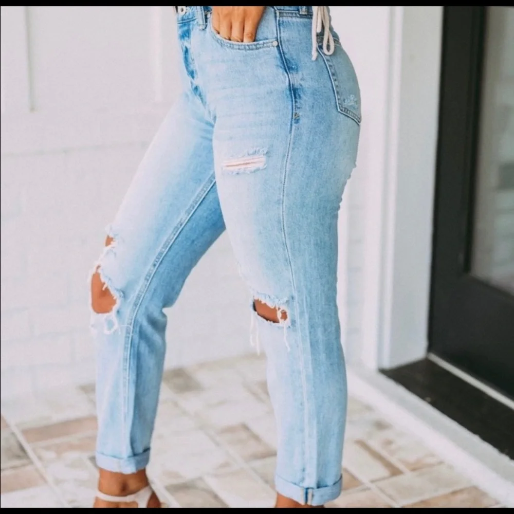 Jeans - Picture 2 of 3